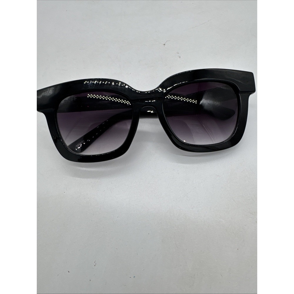 Diff  Eyewear Women's Black Sunglasses De01-0264-BKGSN 56-20-145